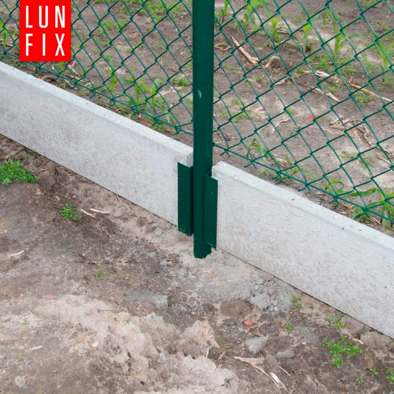 Befestigung für Zaunsockel 55x250 Grün