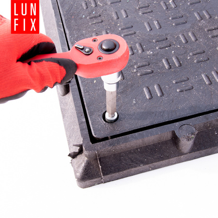 Kanaldeckel Schachtabdeckung mit Flanschrahmen 50x50cm Schwarz