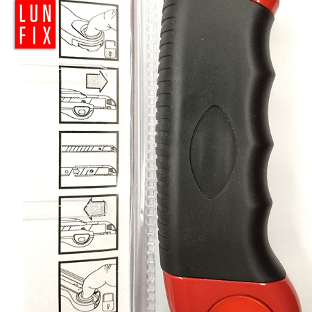 Nóż z ostrzem łamanym premium tapeciak 18mm + 5 ostrzy wymiennych