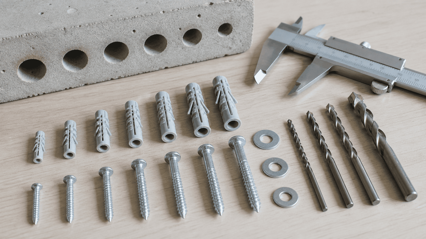 Welche Parameter haben Produkte aus der Gruppe Montagedübel