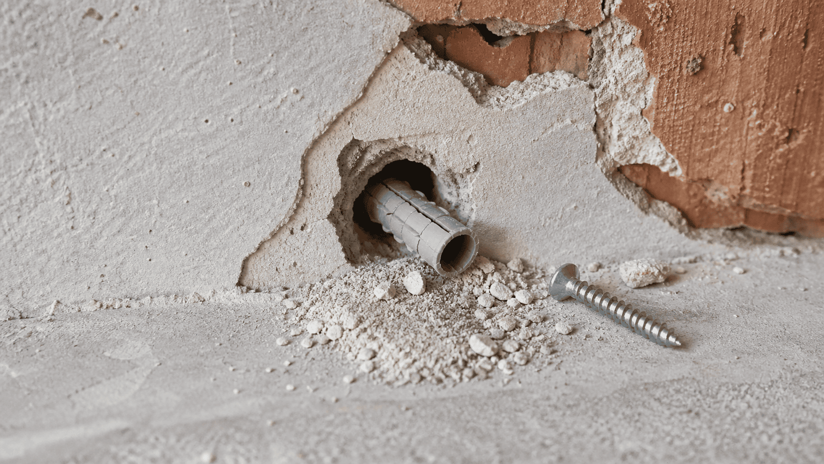 Warum hält der Dübel nicht in der Wand